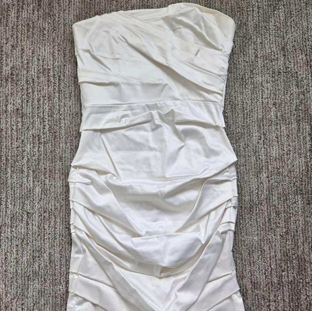 White Le Chateau WHITE Dress